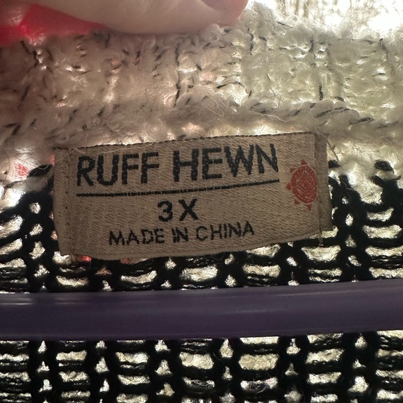 New worn once Ruff Hewn sweater. - Picture 2 of 3